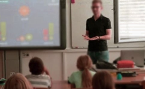 大學(xué)生為何熱衷玩游戲 可能是高中老師的錯(cuò)