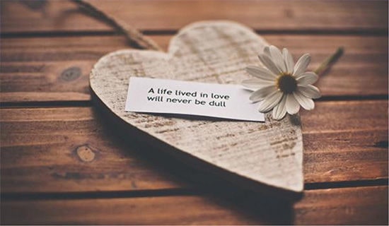 2018年愛情傷感句子表達心情大全【匯總】